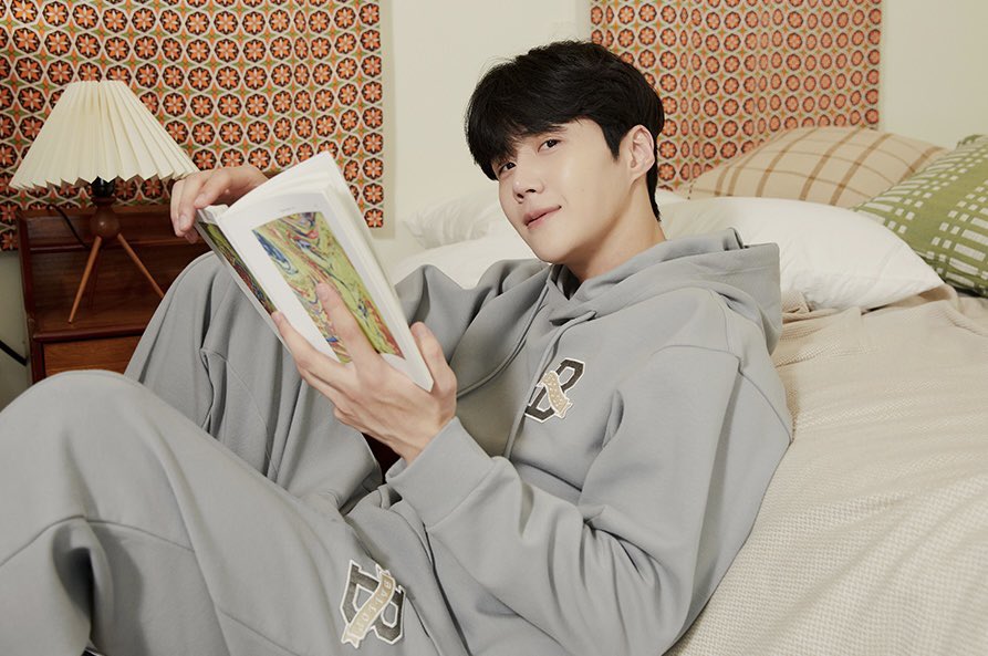 金宣虎的最新照片