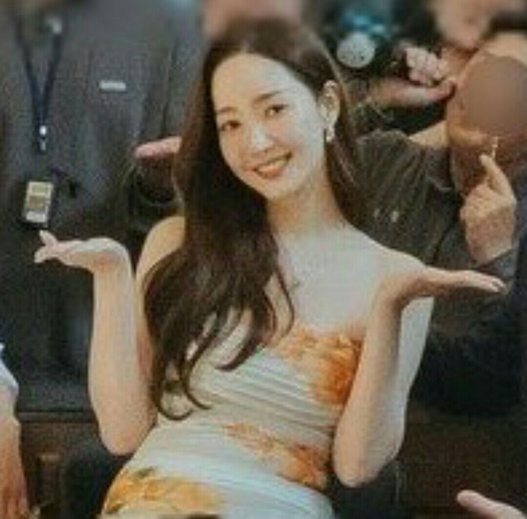 Latest photo of Park Minyoung