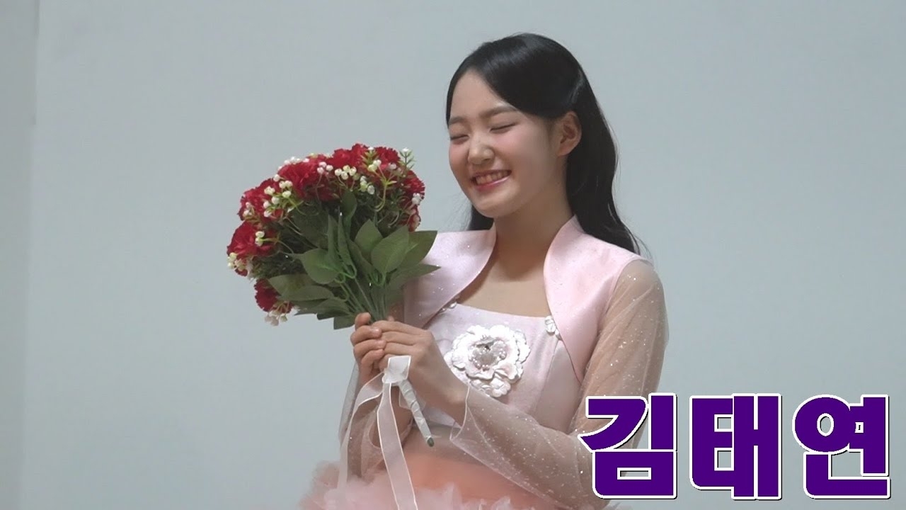Momen yang diabadikan oleh penggemar Kim Taeyeon