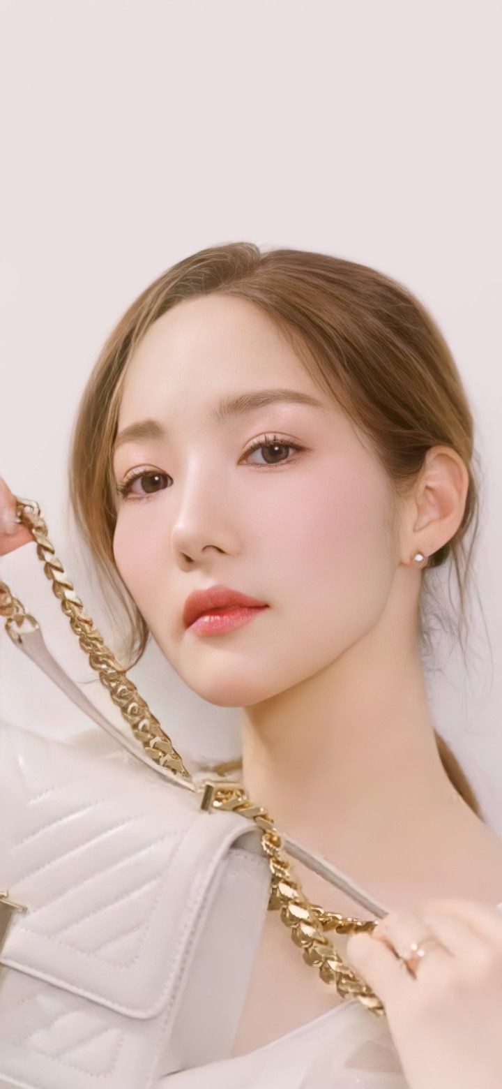 Recent activity shot of Park Minyoung