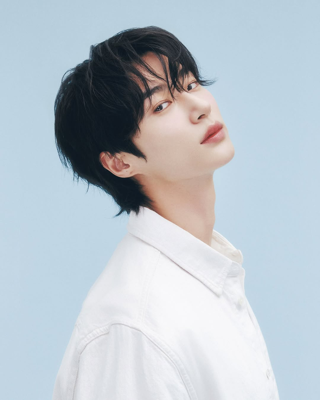 Behind-the-scenes cut of Byeon Wooseok