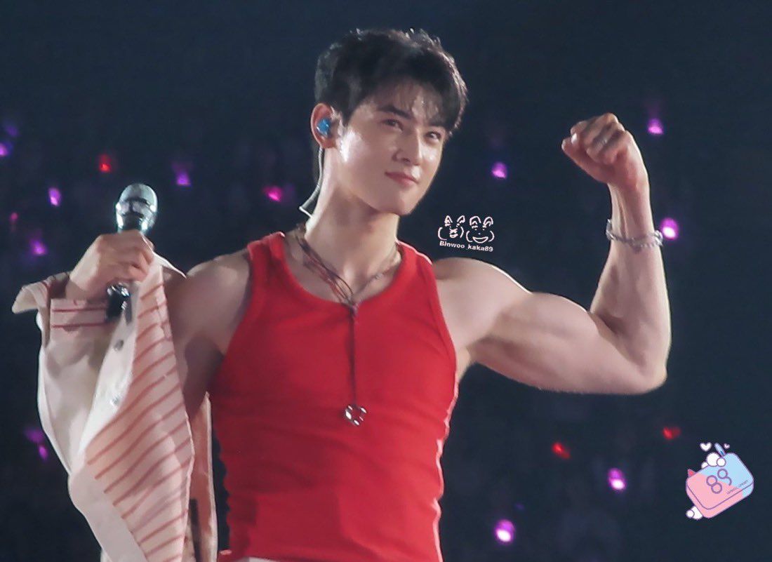 Latest photo of Cha Eunwoo