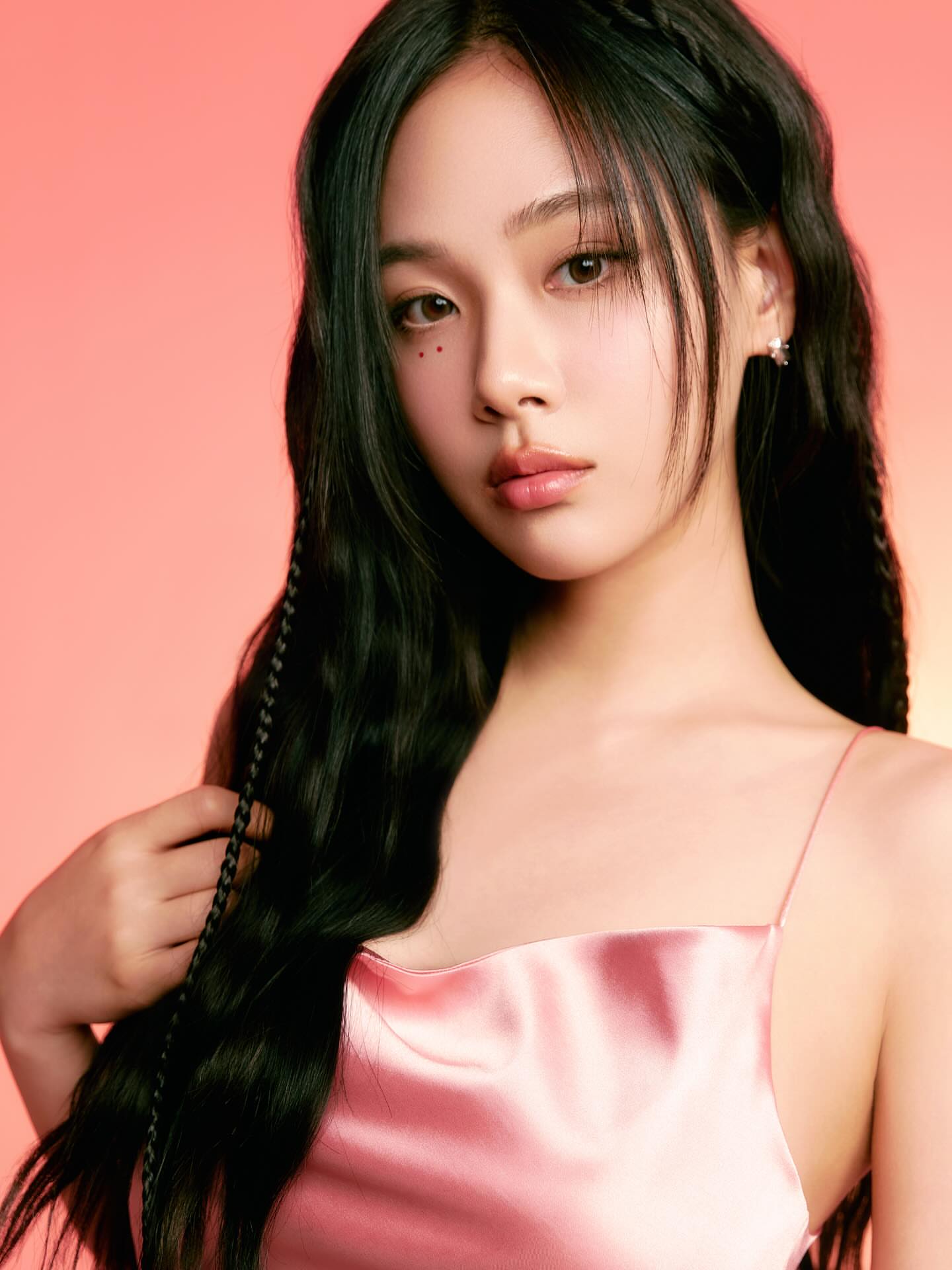 Recent activity shot of Kim Hyeongseo (BIBI)