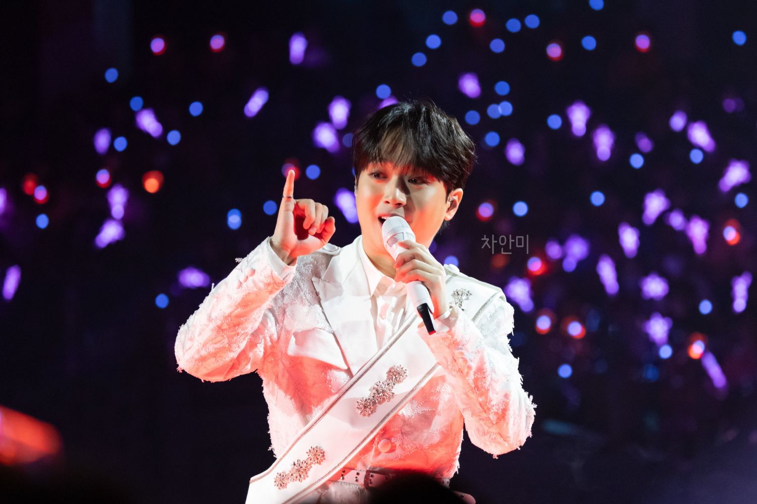 이찬원 최근 활동샷