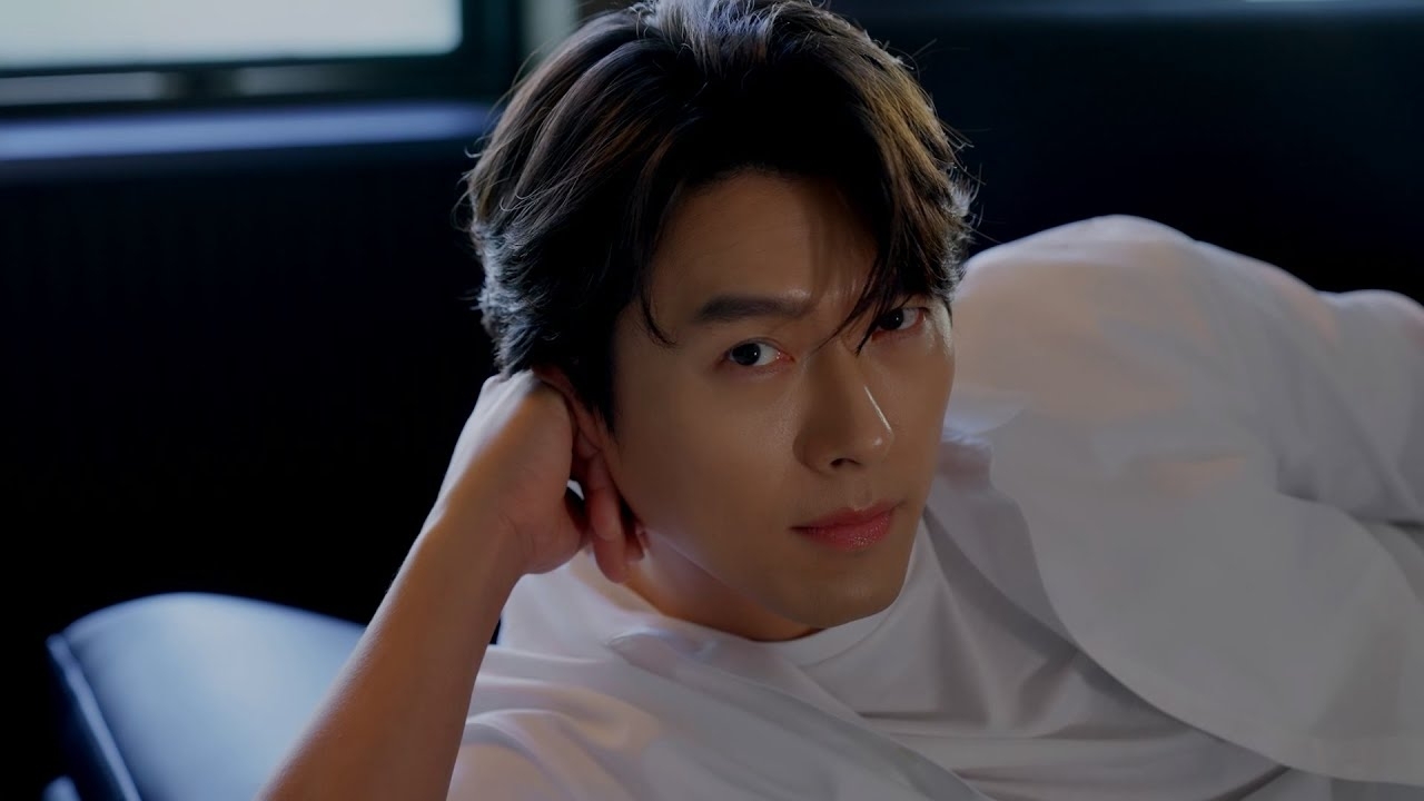 Behind-the-scenes cut of Hyun Bin