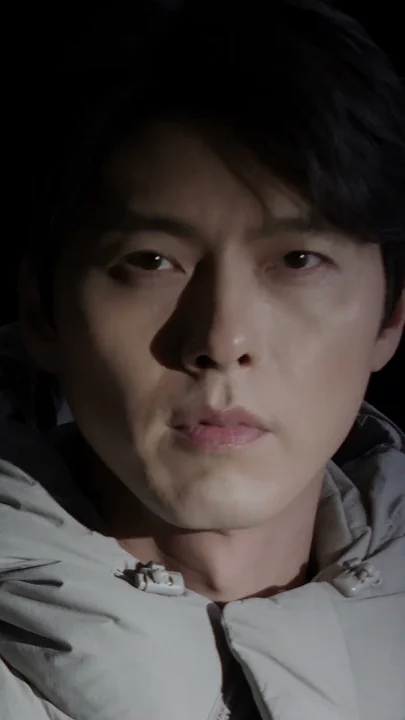 Behind-the-scenes cut of Hyun Bin