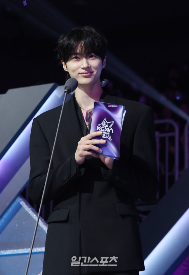 A moment captured by a fan of Byeon Wooseok