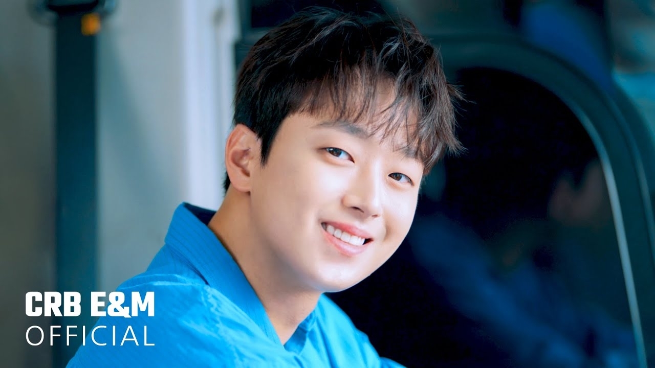 Foto terbaru dari Lee Chanwon