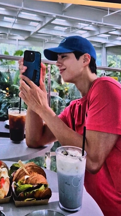Wallpaper hari ini yang populer di komunitas Park Bogum