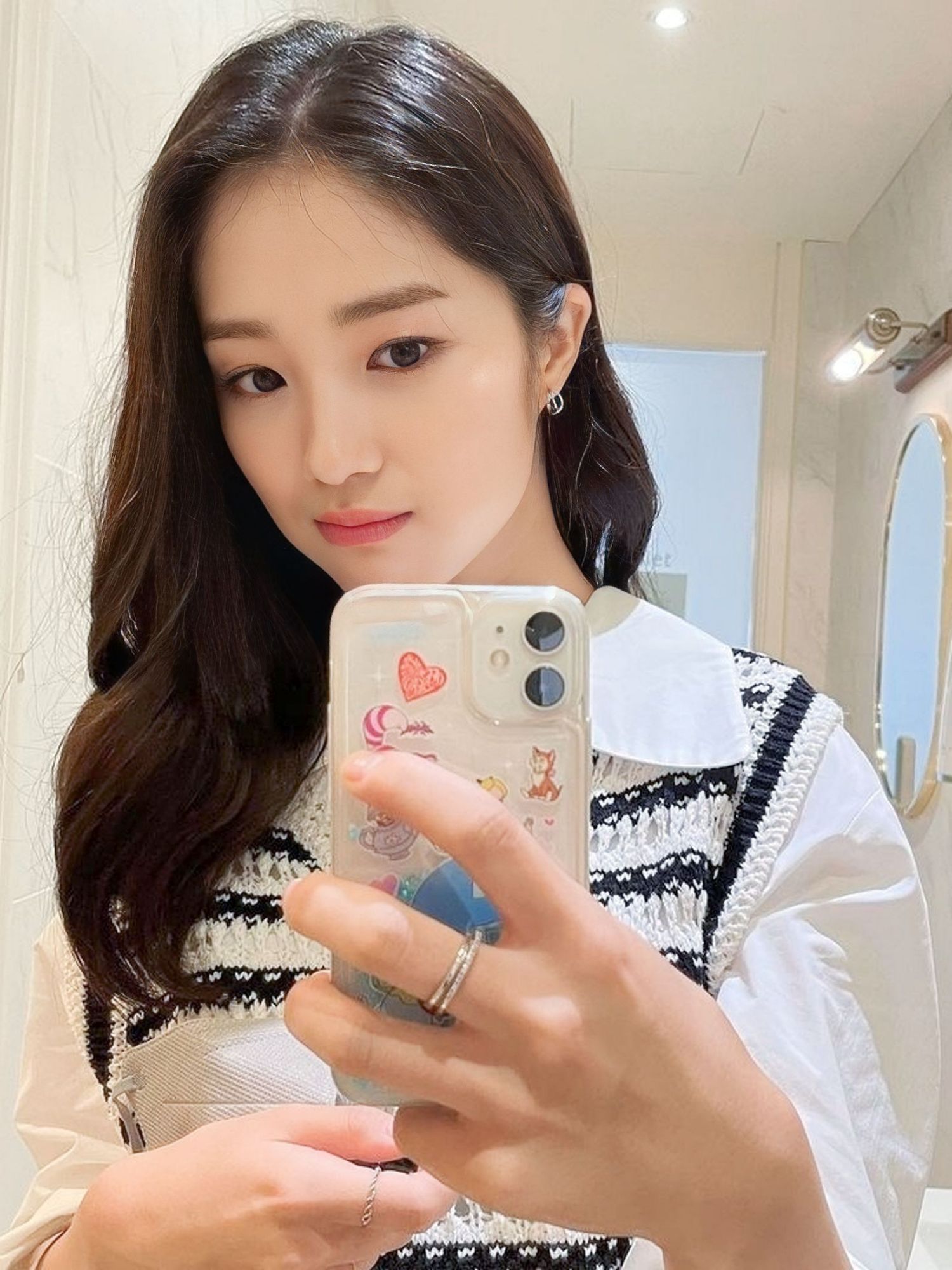 A moment captured by a fan of Kim Hyeyoon