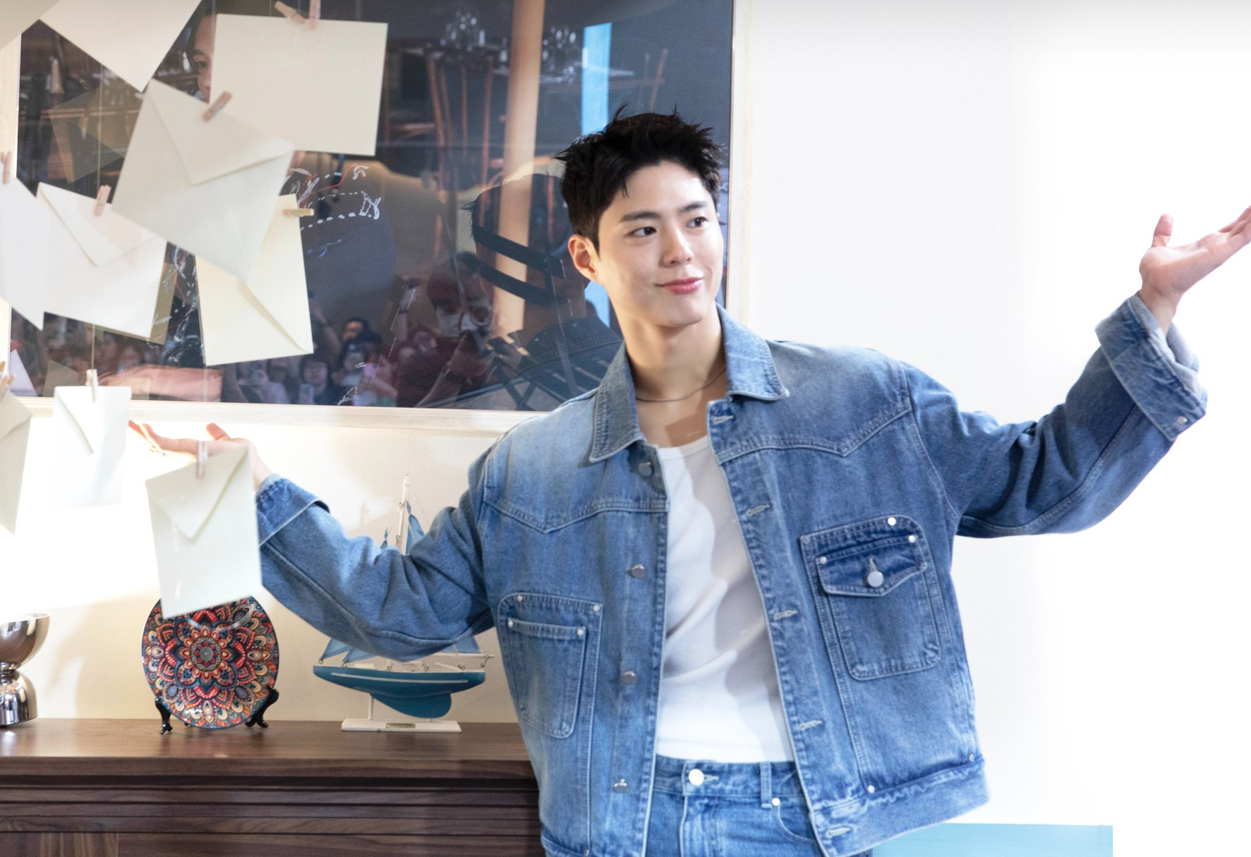 Latest photo of Park Bogum