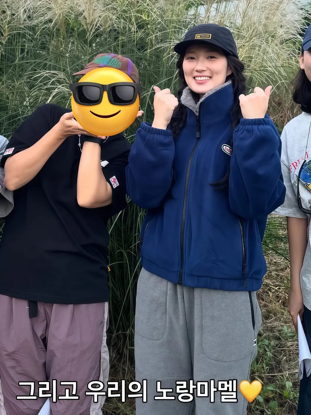 Behind-the-scenes cut of Kim Hyeyoon