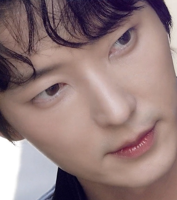 Latest photo of Lee Joongi