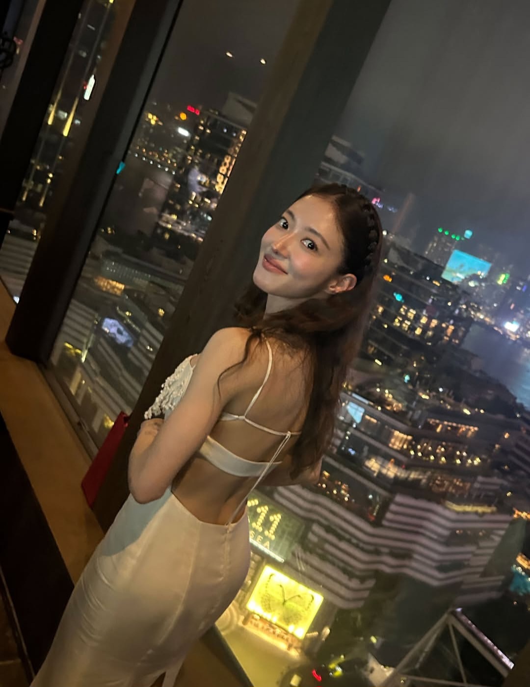 A moment captured by a fan of Lee Seyoung