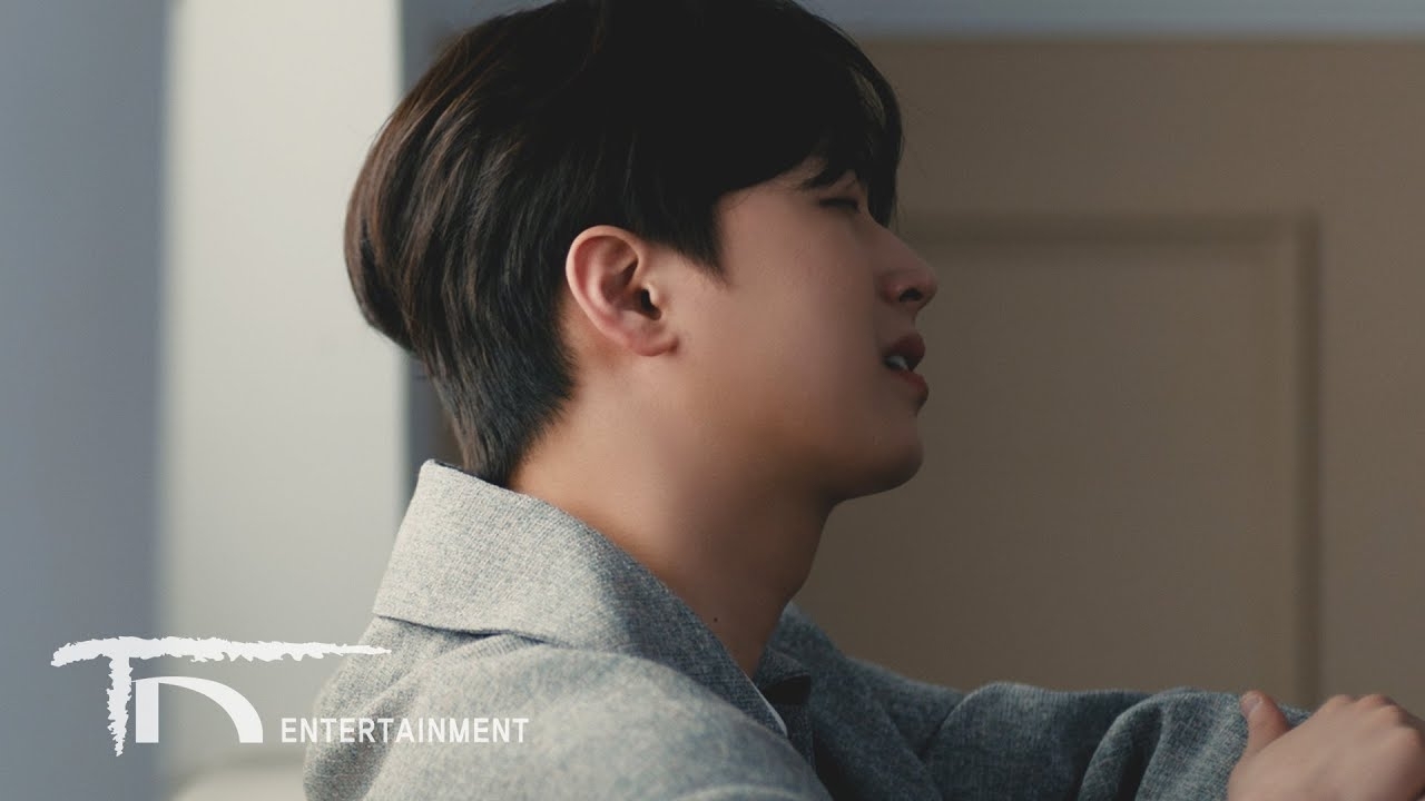 Behind-the-scenes cut of Lee Chanwon