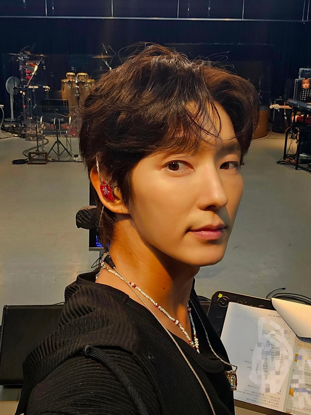 A moment captured by a fan of Lee Joongi