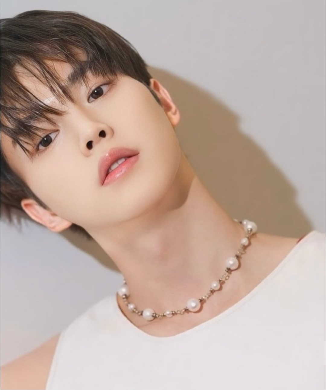 Behind-the-scenes cut of Song Kang