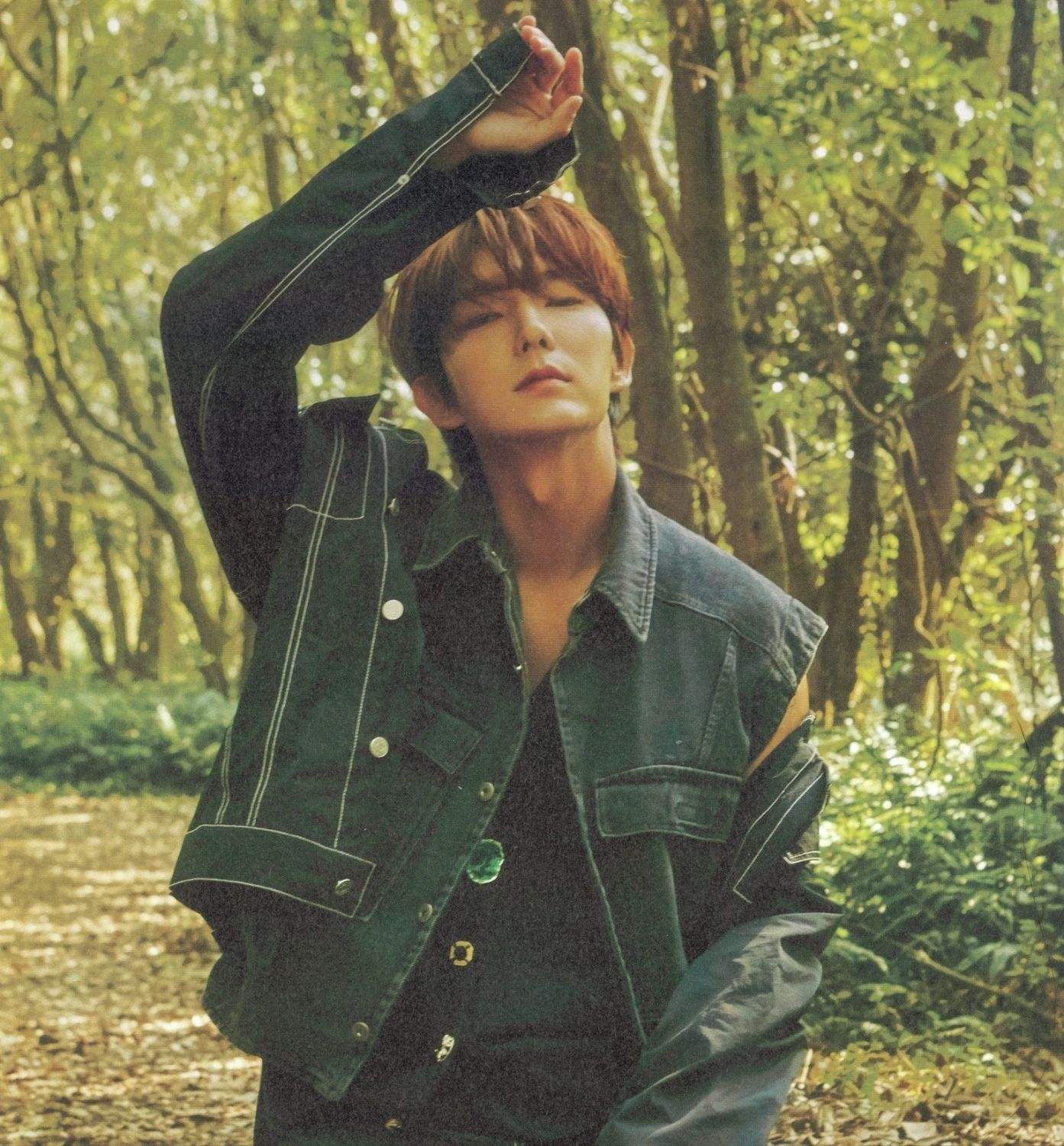 Behind-the-scenes cut of Lee Joongi