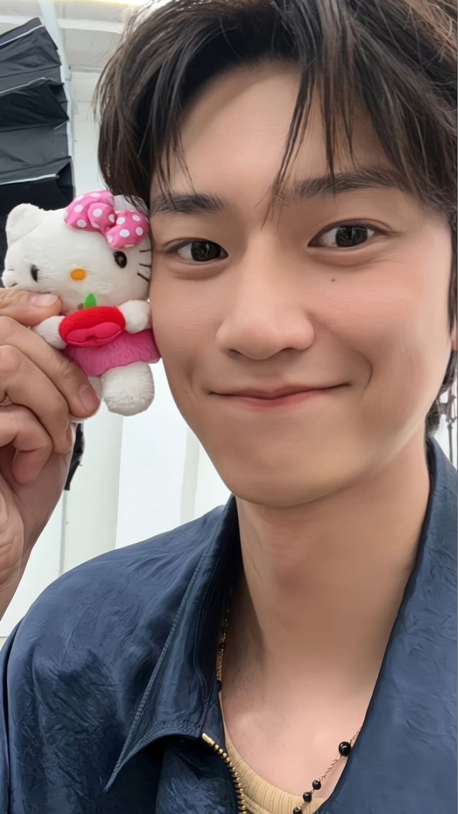 Behind-the-scenes cut of Na Inwoo