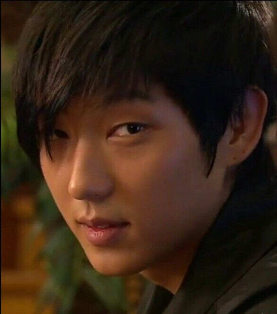 Latest photo of Lee Joongi