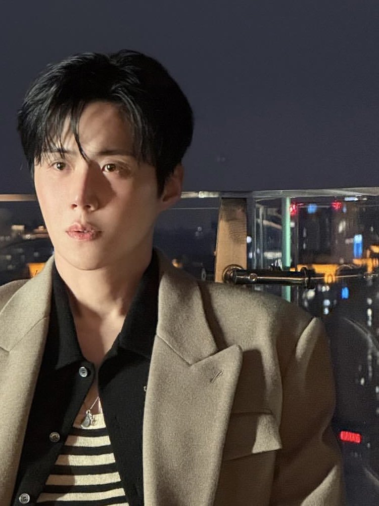 A moment captured by a fan of Kim Seonho