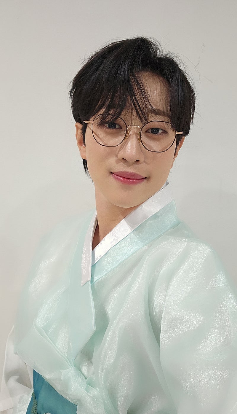 Representative background image loved by An Sunghoon fandom