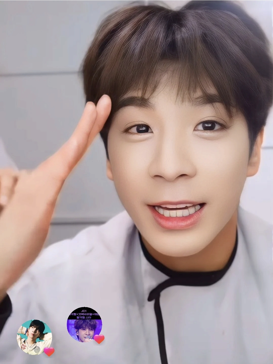 A moment captured by a fan of Jeong Dongwon