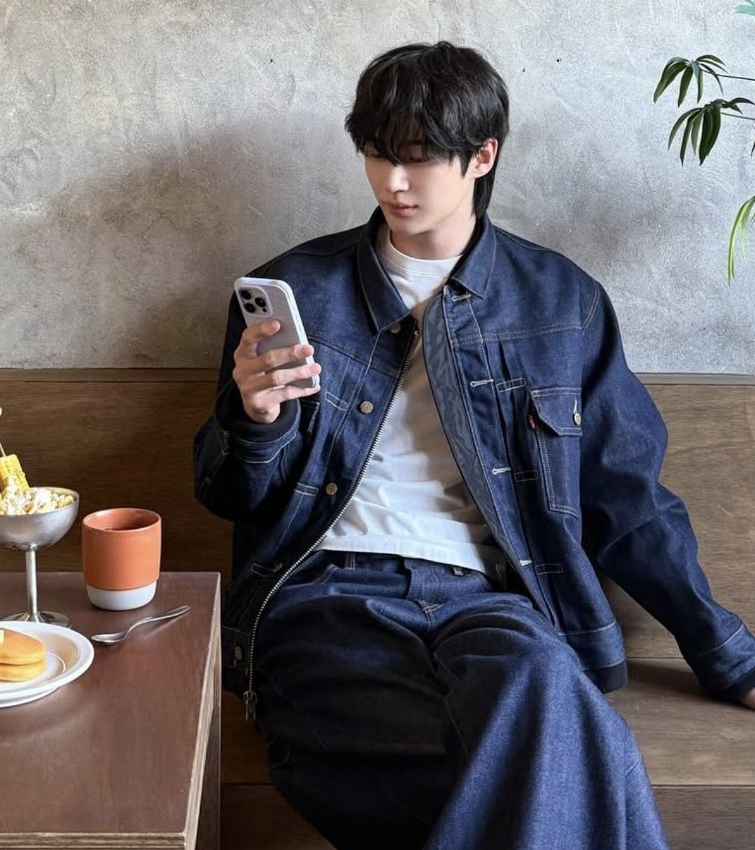 A moment captured by a fan of Byeon Wooseok