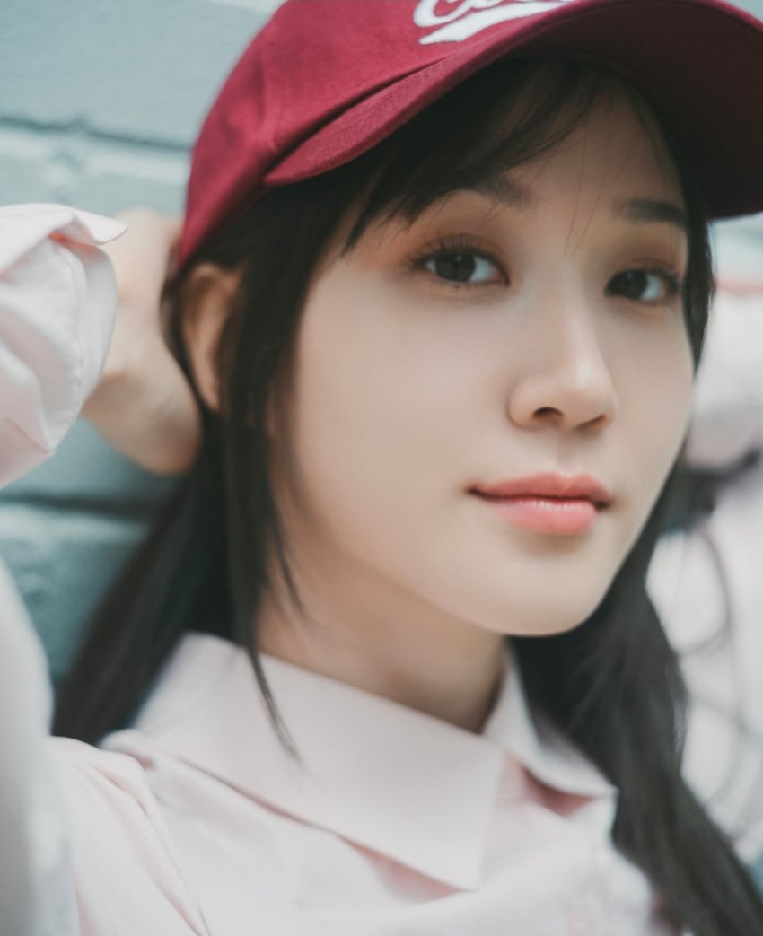 Latest photo of Park Eunbin