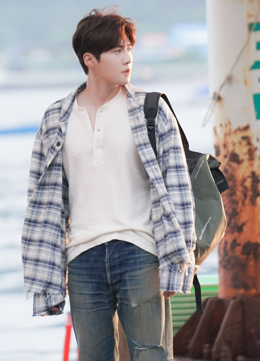 Latest photo of Kim Seonho