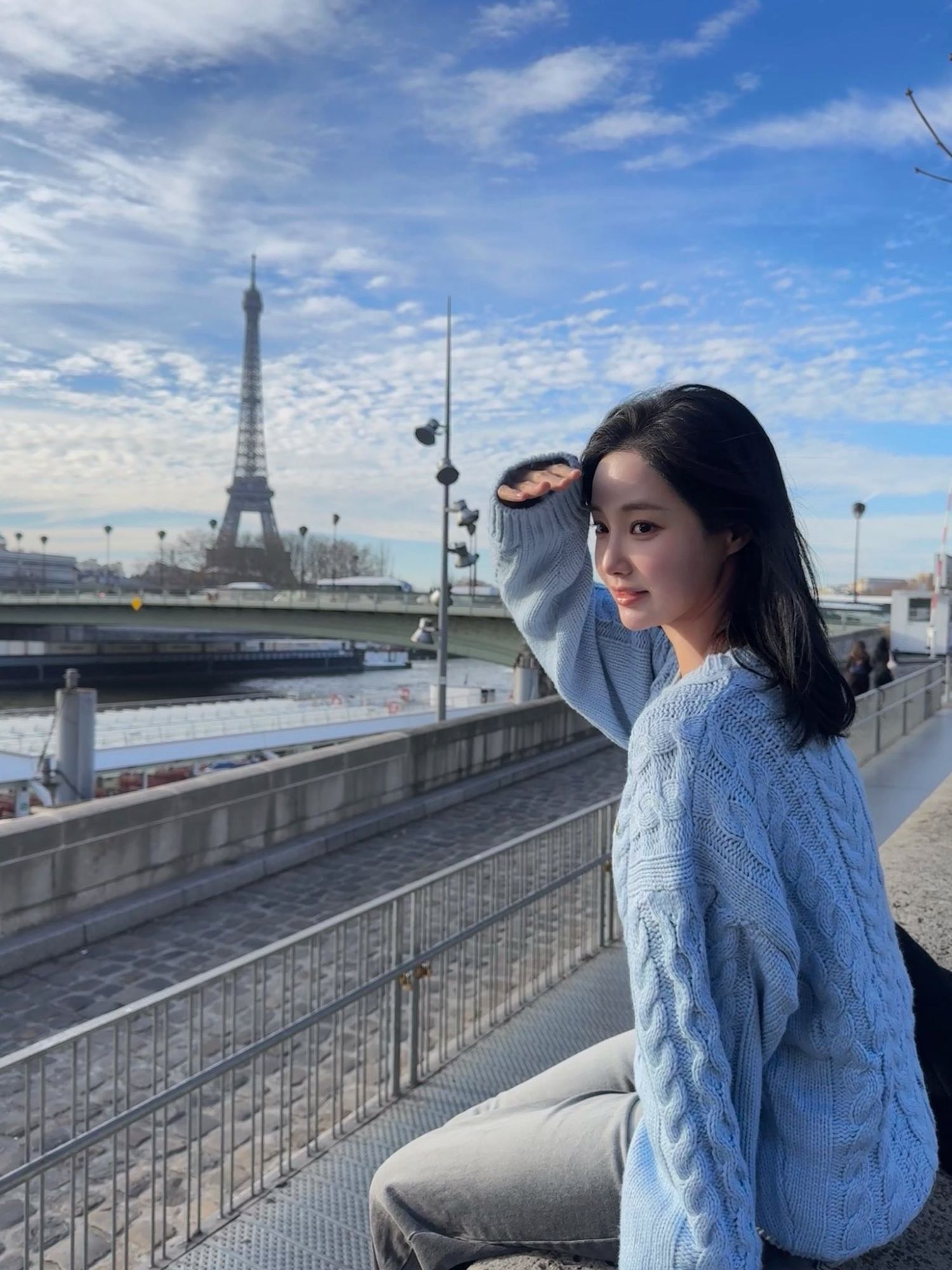 Recent activity shot of Yeonwoo