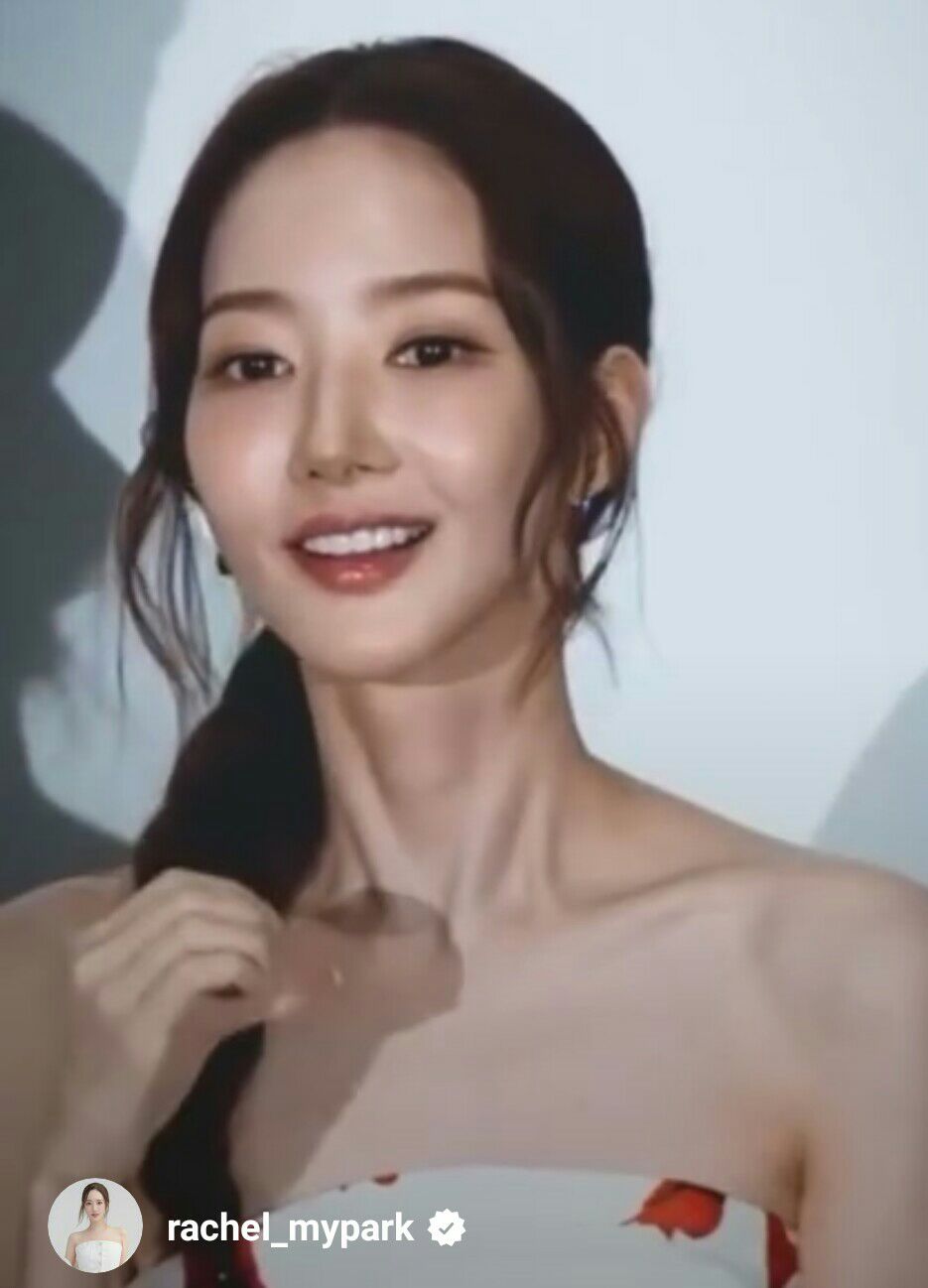 Latest photo of Park Minyoung