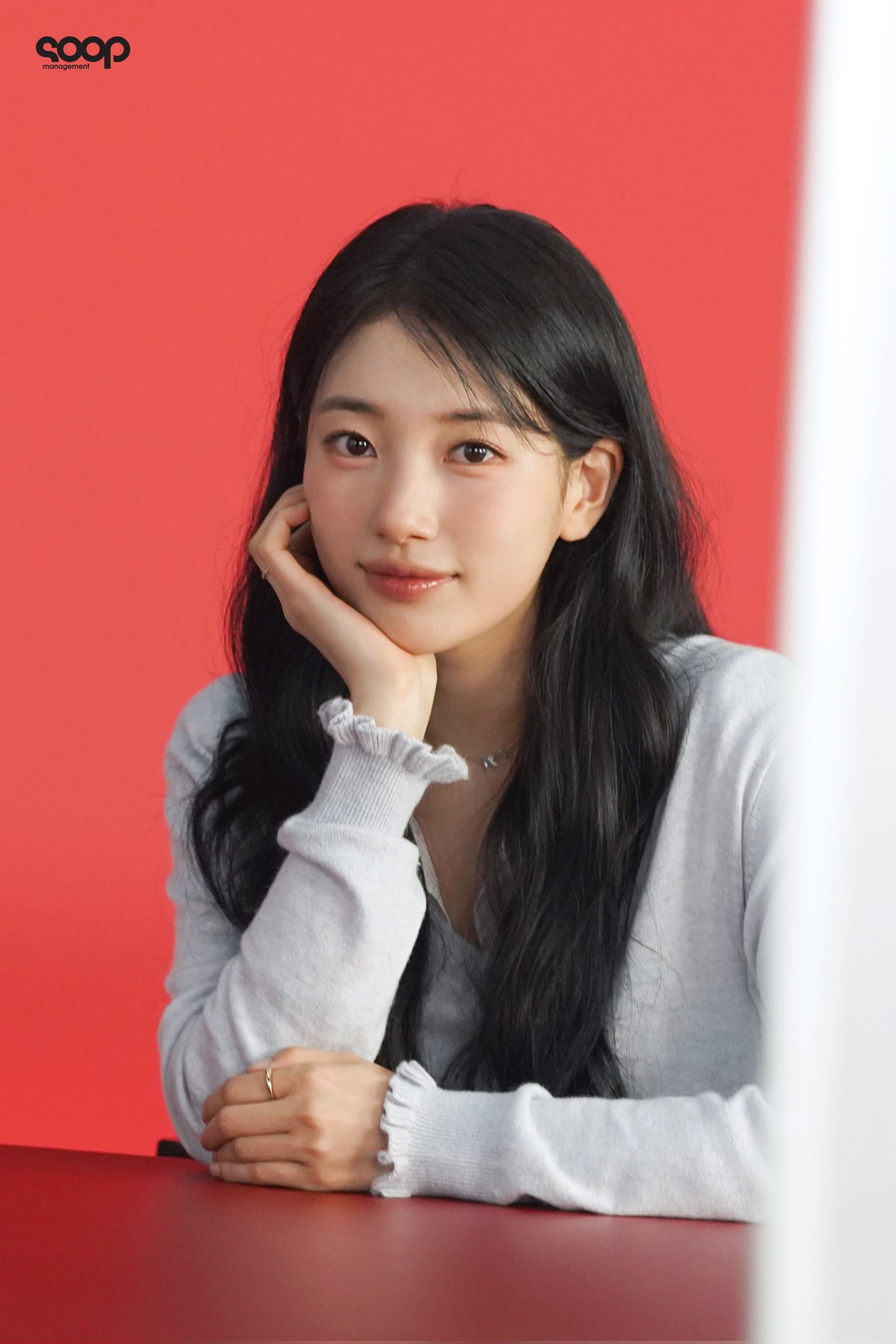 Behind-the-scenes cut of Bae Suzy
