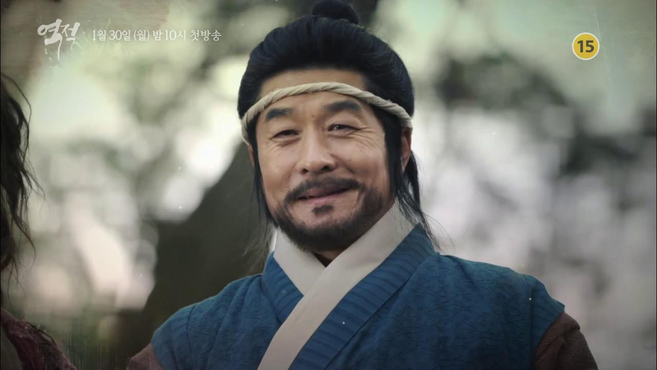Recent activity shot of Yoon Kyunsang
