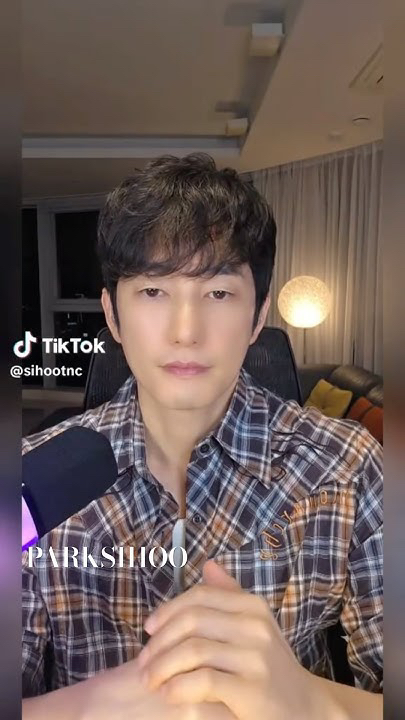 A moment captured by a fan of Park Sihoo