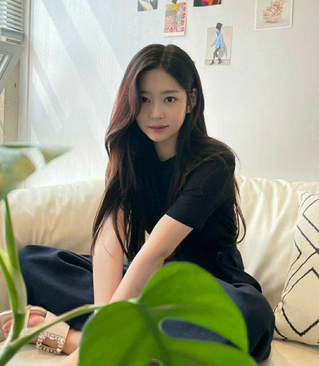 Recent activity shot of Kim Minju