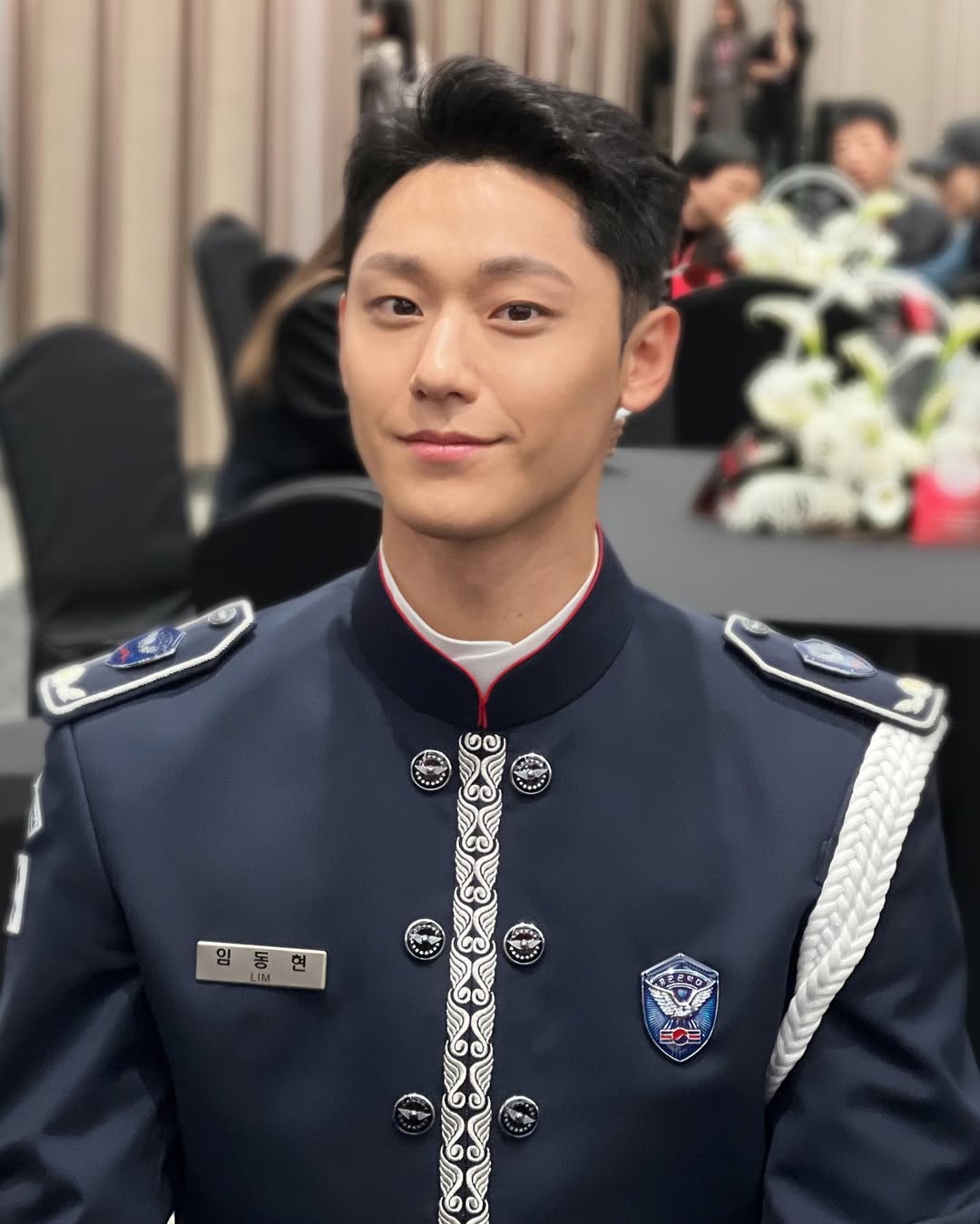 Behind-the-scenes cut of Lee Dohyun