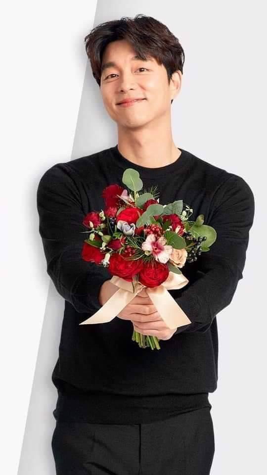 A moment captured by a fan of Gong Yoo