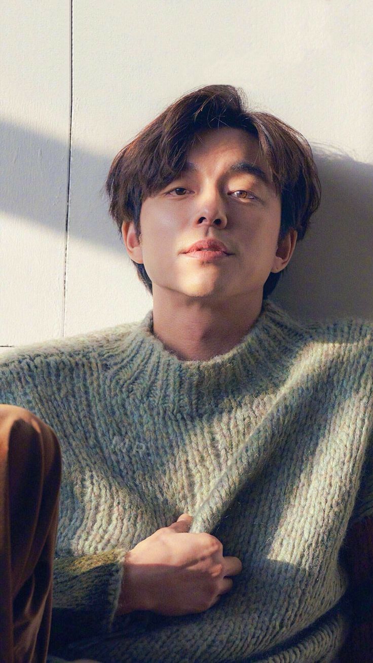 Special wallpaper made by Gong Yoo's fans