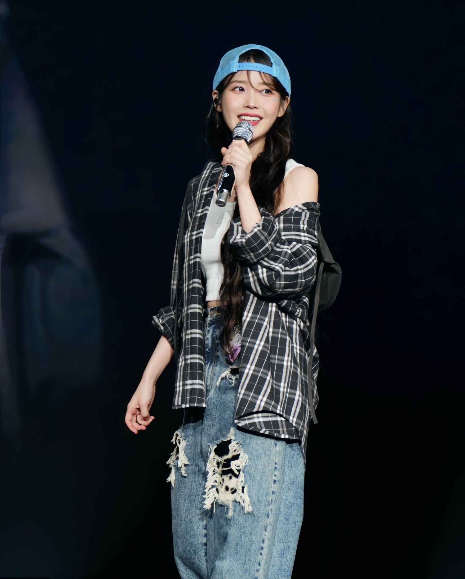 아이유의 비하인드 컷