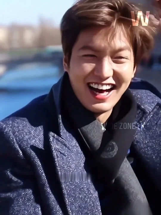 粉丝拍下的李敏镐瞬间