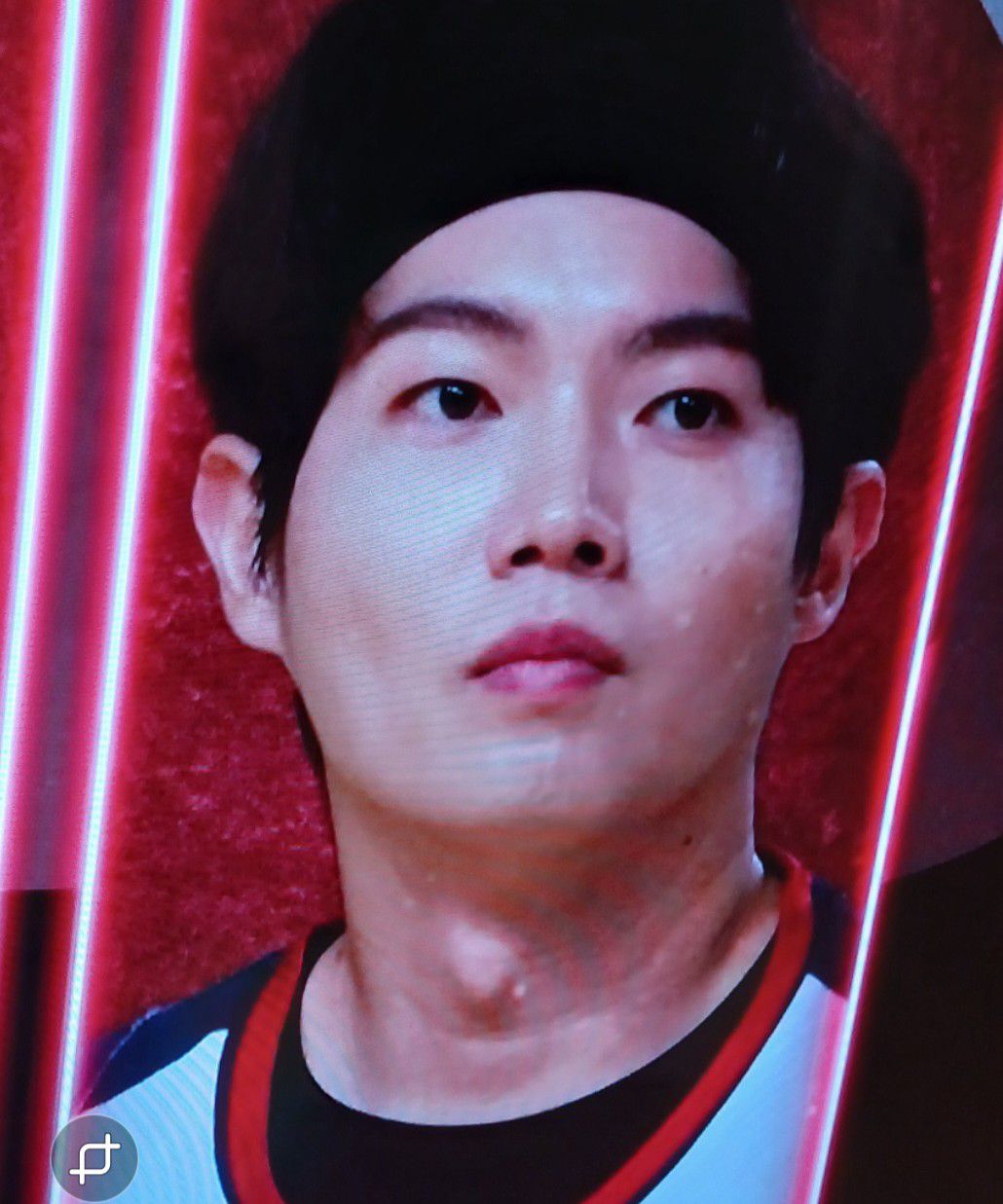 Behind-the-scenes cut of Son Taejin