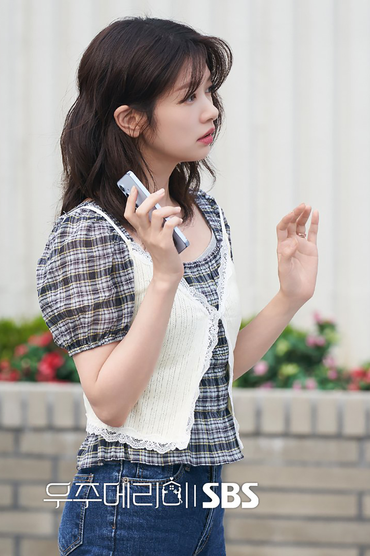 Behind-the-scenes cut of Jung Somin