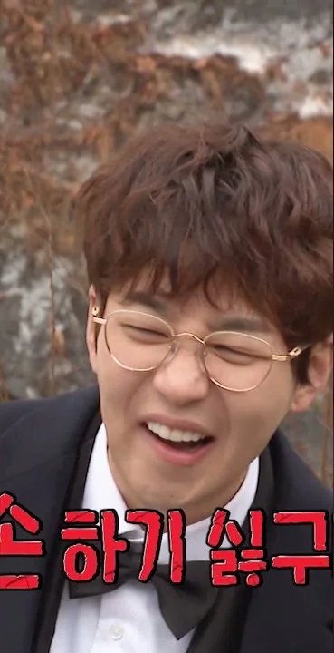 Behind-the-scenes cut of Kim Seonho