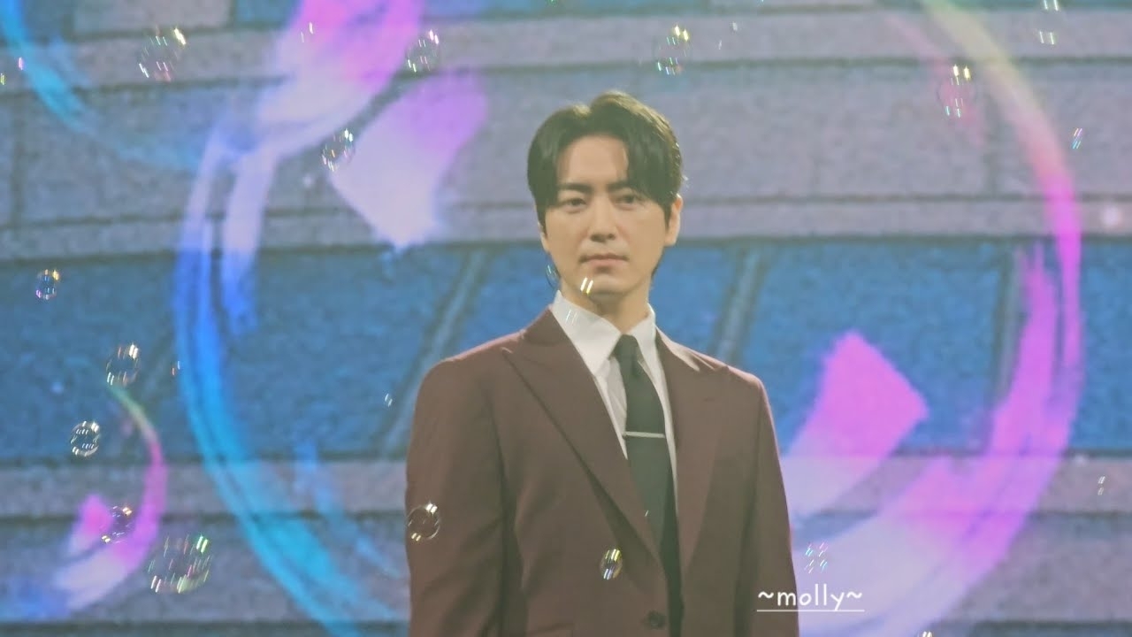 Behind-the-scenes cut of Lee Joonhyuk