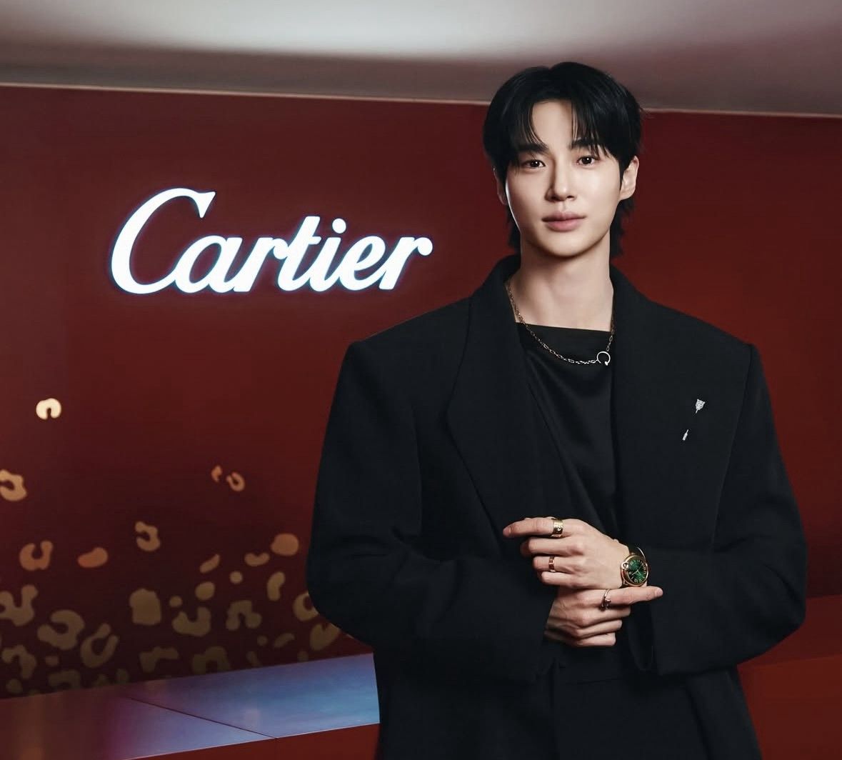 Behind-the-scenes cut of Byeon Wooseok