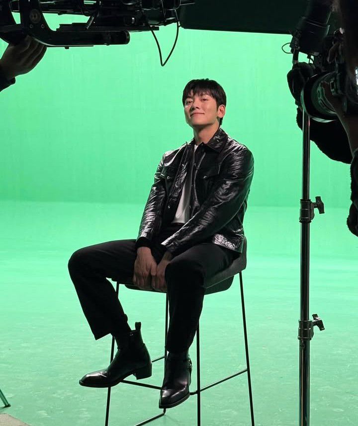 지창욱의 비하인드 컷