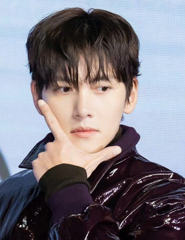 A moment captured by a fan of Ji Changwook