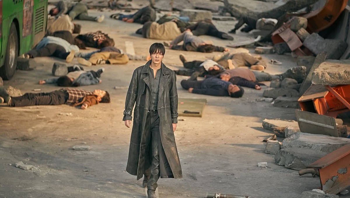 Recent activity shot of Lee Minho