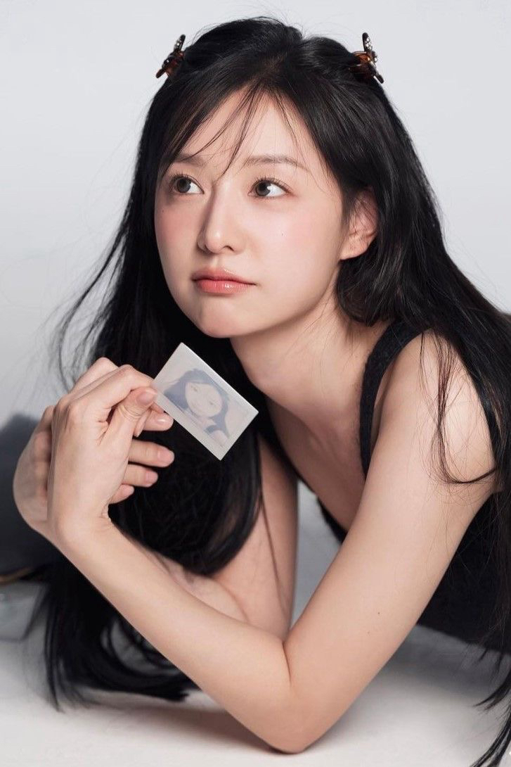 Recent activity shot of Kim Jiwon